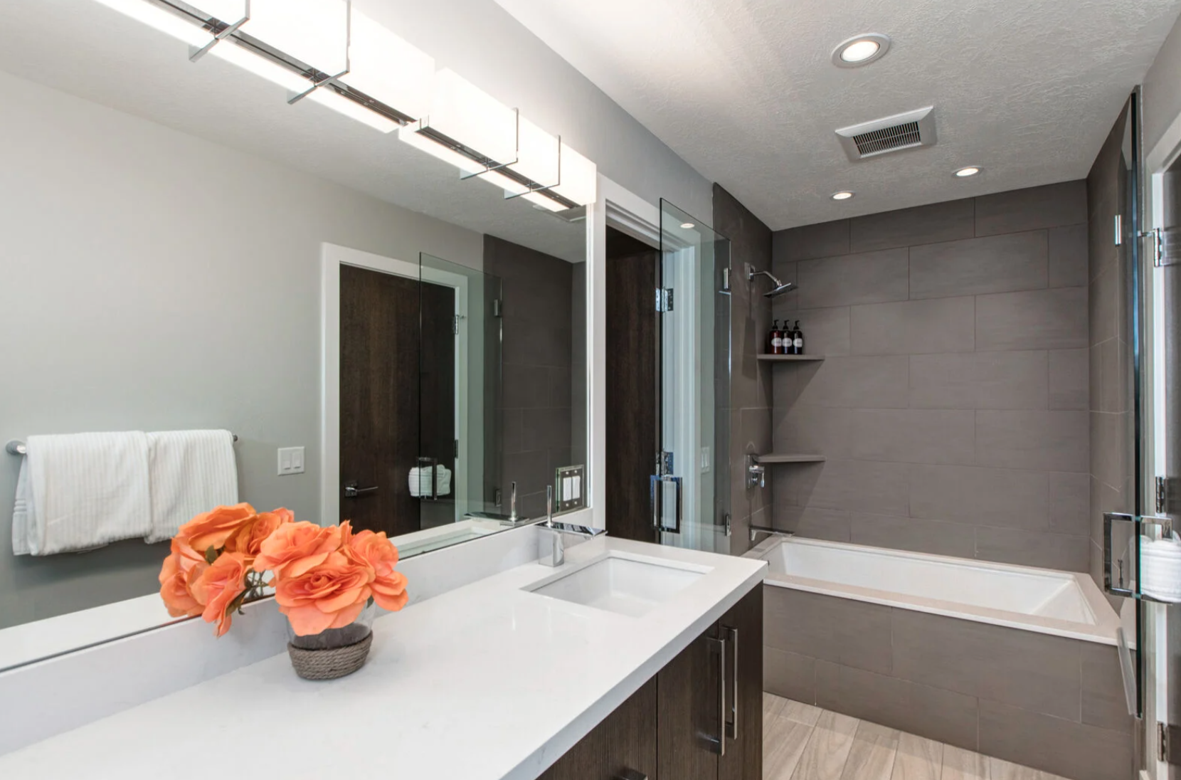 Old Town Home - Image 20